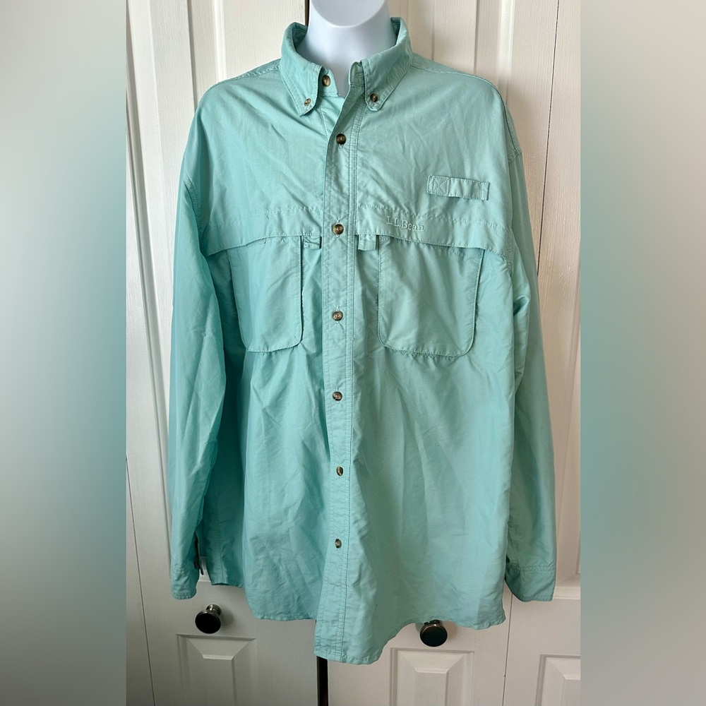 DESIGNED BY L.L.BEAN!! Fab Cond Men’s ButtonDown Long Sleeve Shirt size M.